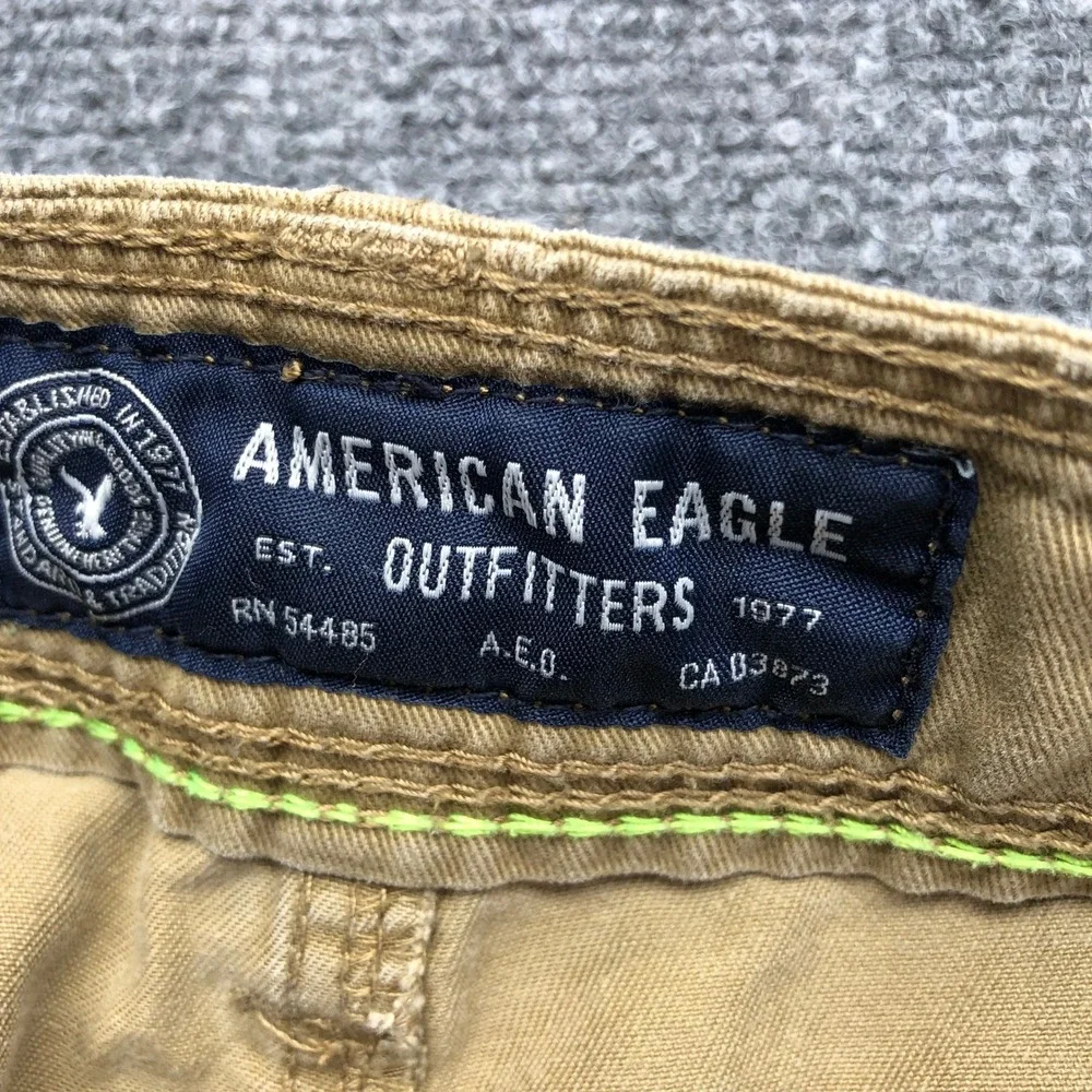 American Eagle Mens Cargo Shorts Khaki Tan Cotton Twill Size 32 Casual Rugged